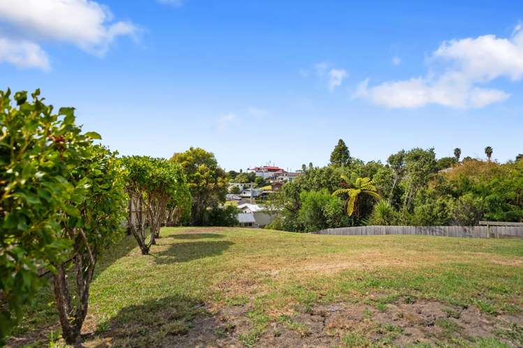 15 Moffat Road Red Beach_14