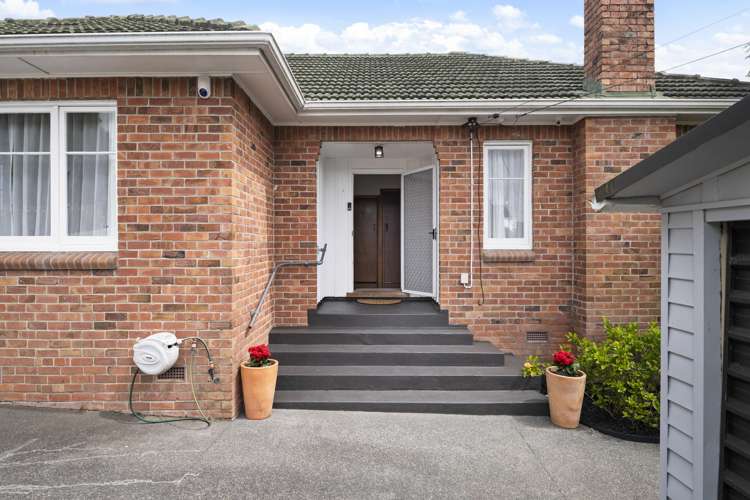 19 Captain Scott Road Glen Eden_23