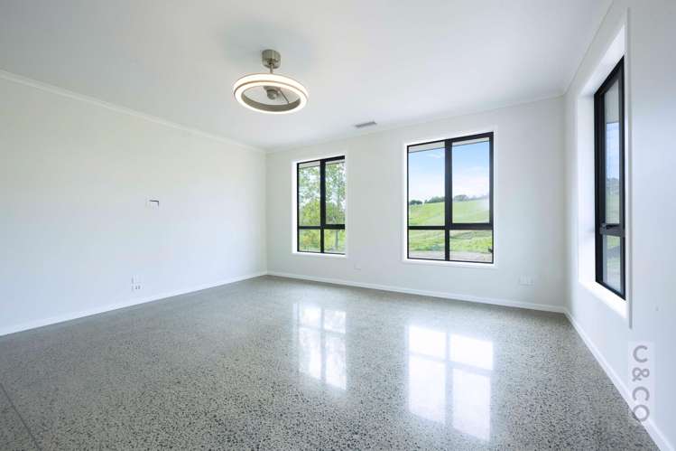 524 Ridge Road Riverhead_16