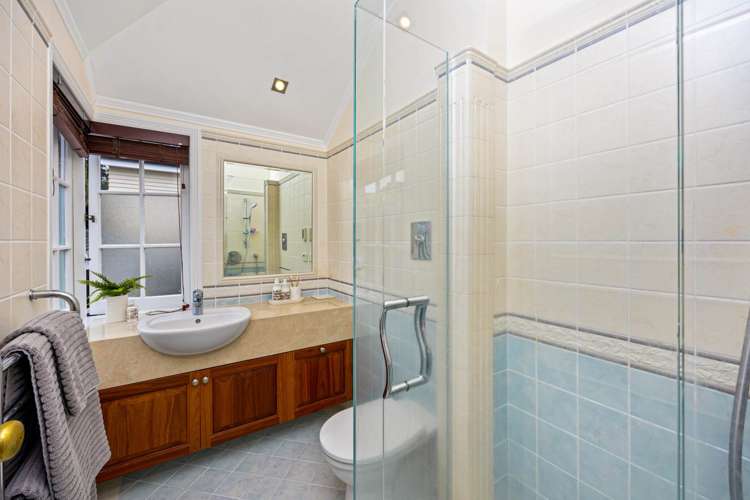 20b Golf Road Epsom_21