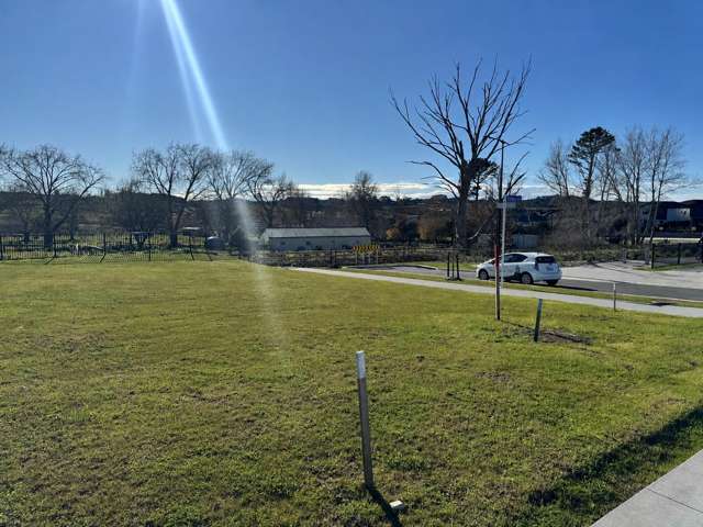2 Heruheru Street Milldale_1