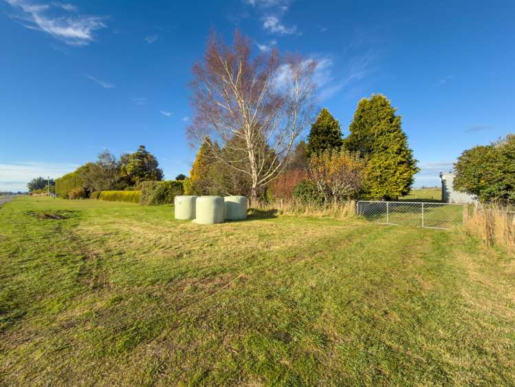 296 Flora Road East Makarewa_37
