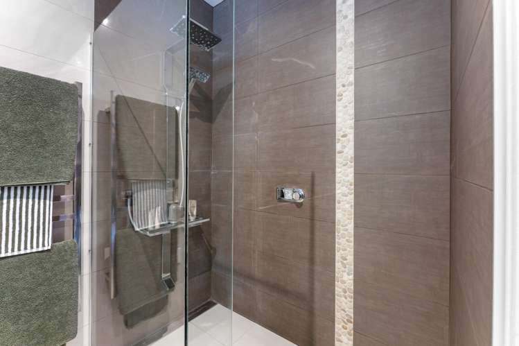 5 Lancewood Place Otamatea_16