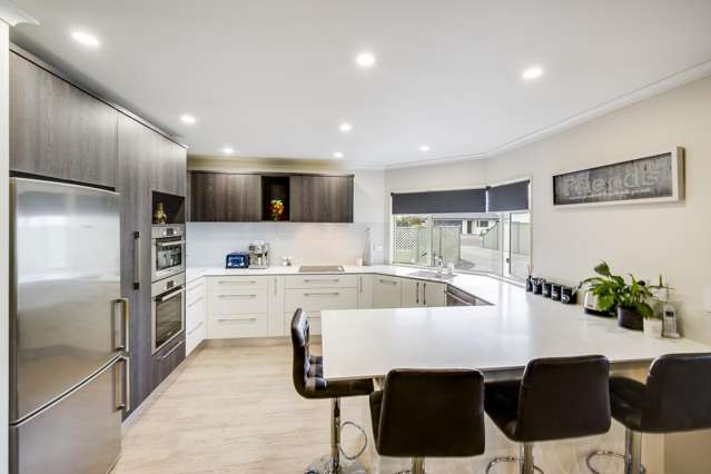 5a Queens Walk Taradale_1