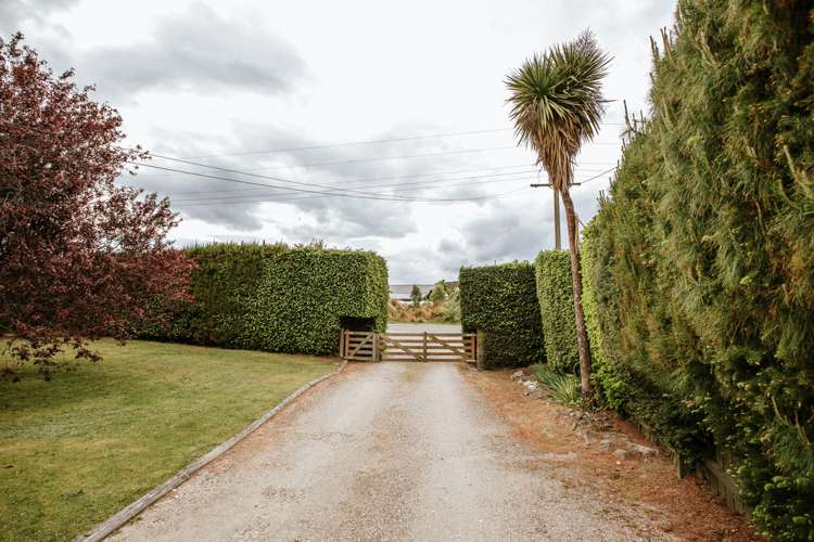 21 Gunn Road Albert Town_23