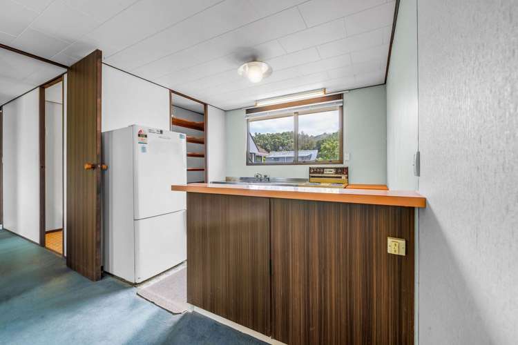 2/3 The Esplanade Eastern Beach_11