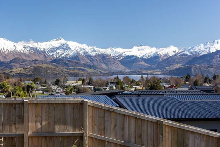 211 Aubrey Road Wanaka_6