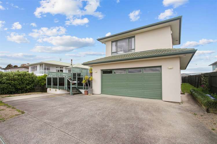 7 Crispe Road Clarks Beach_27