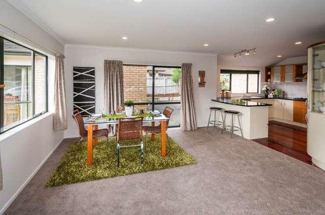 3 George Deane Place Greenhithe_3