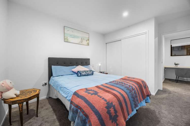 7/10 Fathom Place Te Atatu Peninsula_11