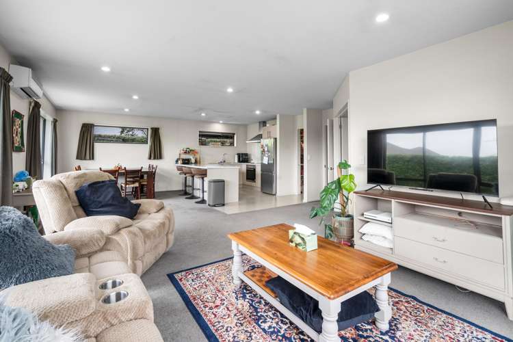 38 Little Oaks Drive Yaldhurst_7