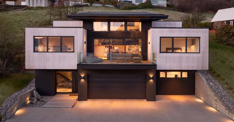 52 Suburb Street Queenstown Hill_16