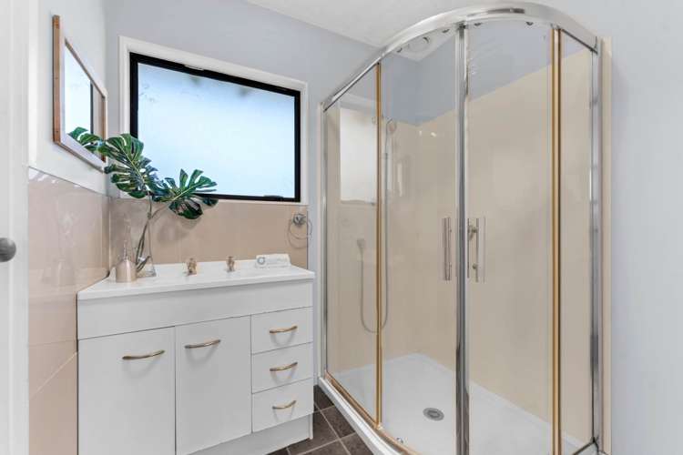 2/78 Court Crescent Panmure_13