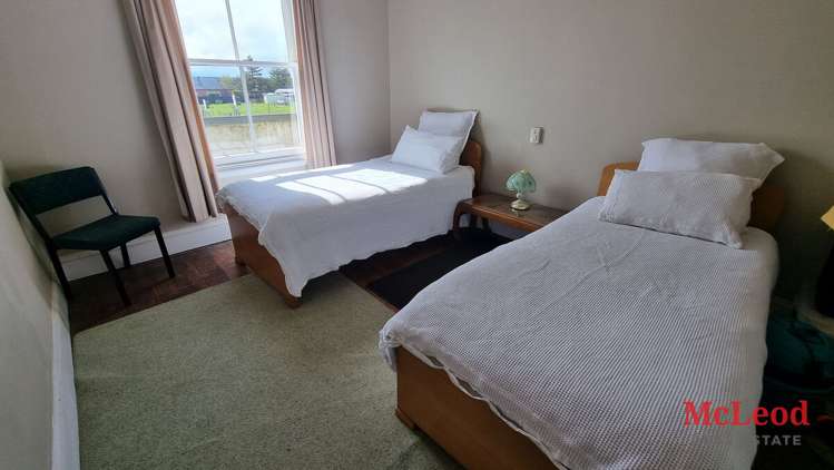 79 Chertsey Line Road Chertsey_11