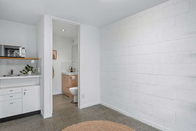 86A Churchill Road Murrays Bay_23