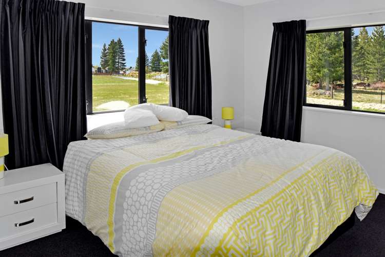 50 North West Arch Twizel_5