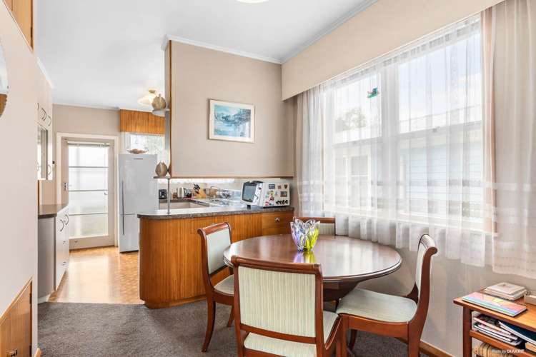 14 Geneva Place Blockhouse Bay_12