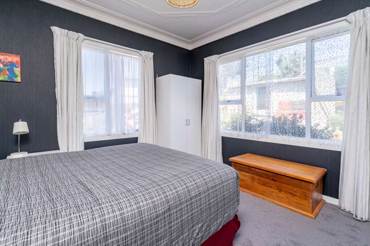 63 Easther Crescent Kew_16