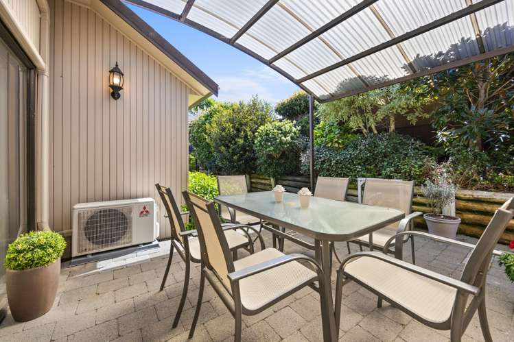 12 St Simon Place Botany Downs_10