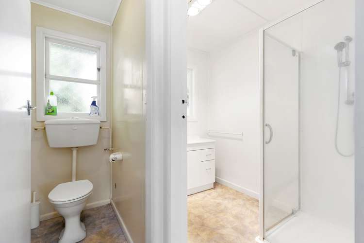 63 Montreal Grove Kingston_9