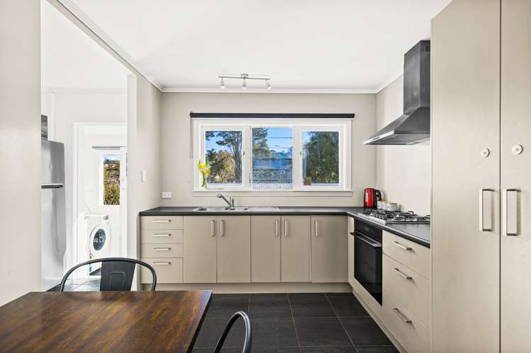 73a Awaroa Road Helensville_13