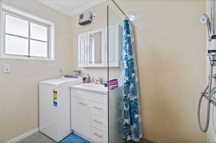 62 Saint Andrew Street Windsor_17