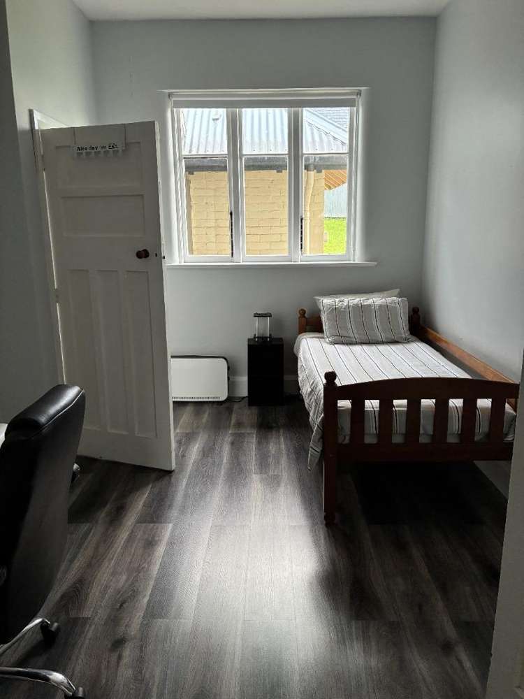 56 Evans street 11293_5