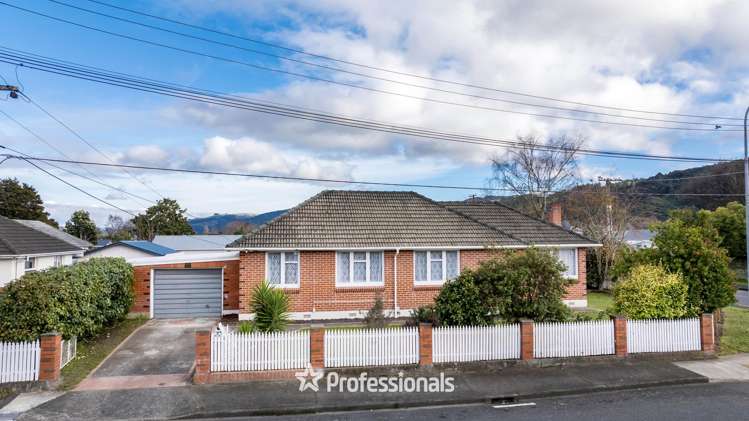 53 Totara Park Road Clouston Park_13