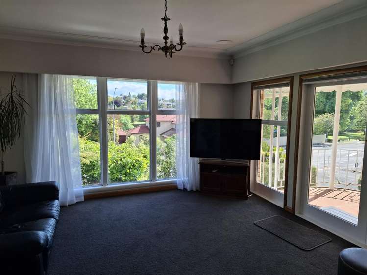 492 River Road 10458_13