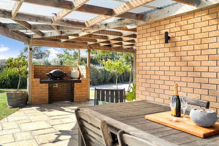 208 Craig Road Pollok_11