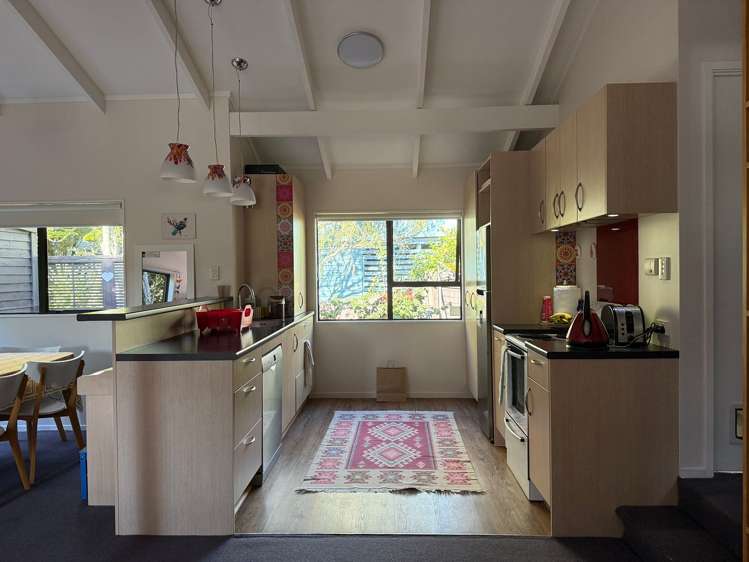 3/96a Verbena Road Birkdale_10