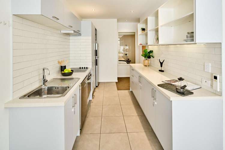 2/35 Torrens Terrace_4