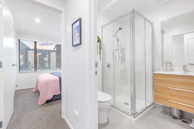 32 Wharara Lane Massey_15