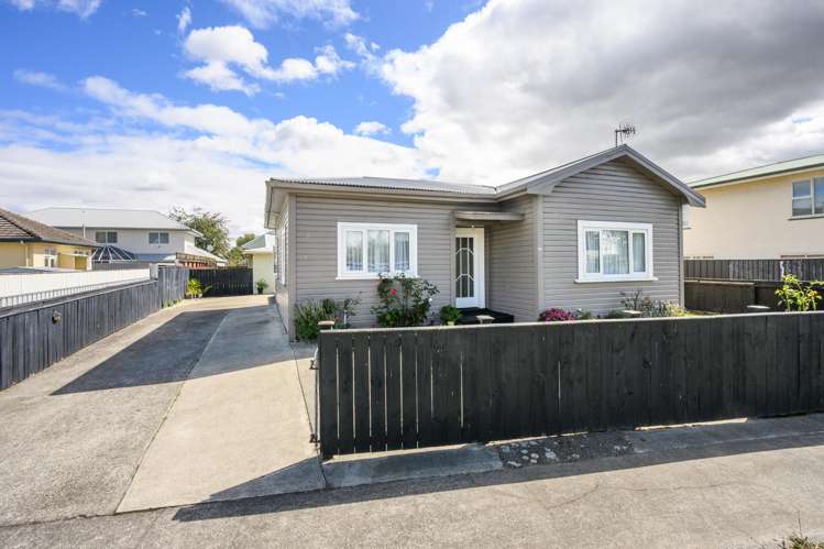 351 Tremaine Avenue Takaro_13