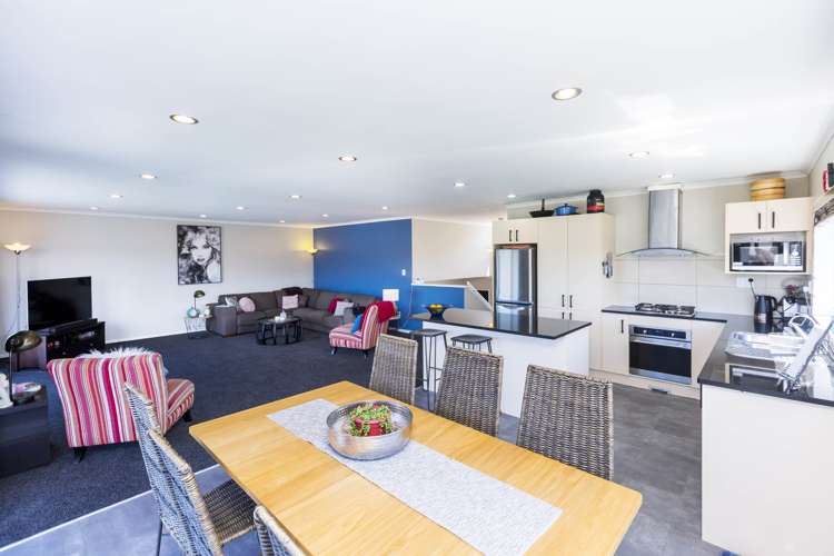 7 Swain Grove Riverstone Terraces_5