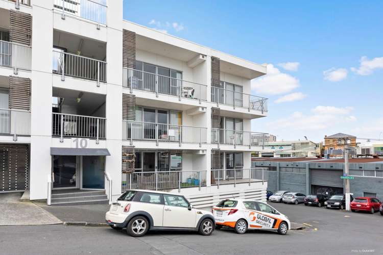 107/10 Flower Street Eden Terrace_15