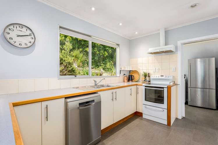 8A Hinau Street Tawa_8
