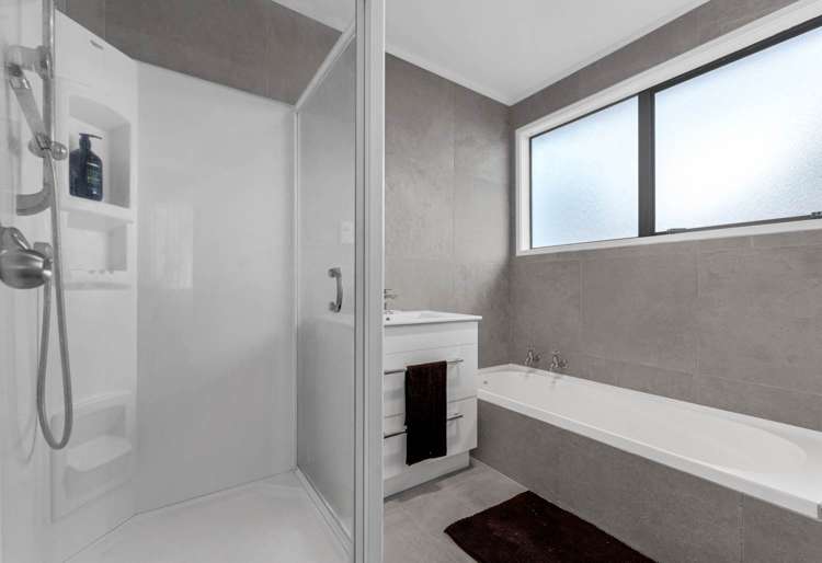 17 Arodella Crescent Ranui_6