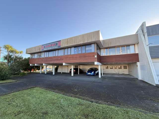 Quality industrial warehouse - Henderson