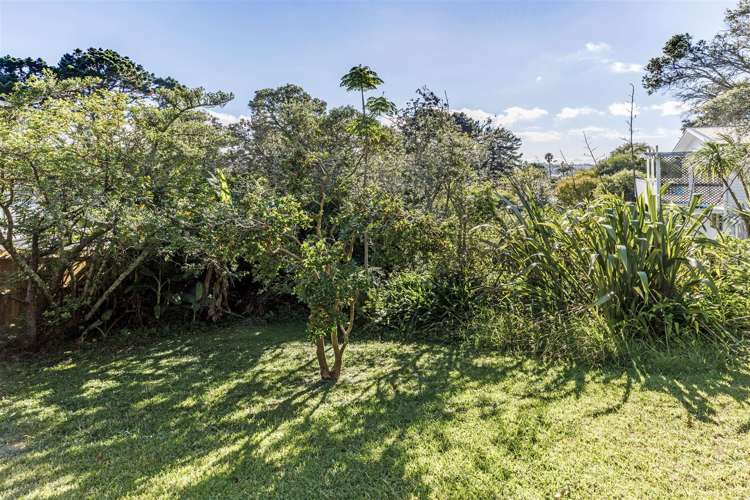 399 Wairau Road Totara Vale_19