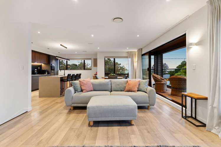 92 Matipo Road Mairangi Bay_11