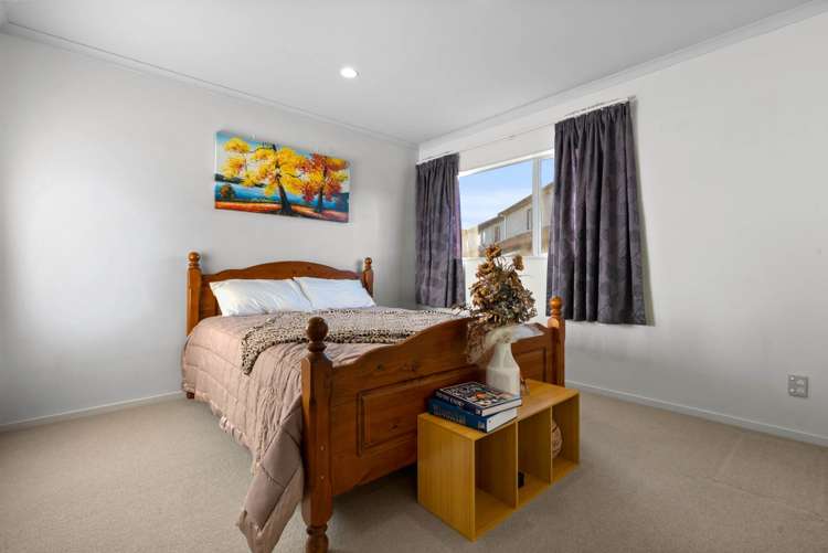 2 Mandival Avenue Flat Bush_10