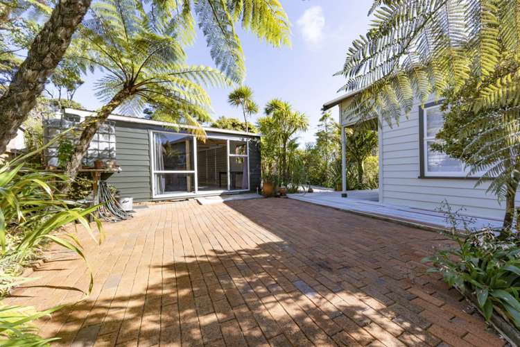 41 Te Ahuahu Road Piha_17