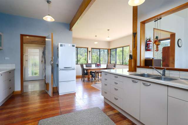 115 Snake Creek Road Mangarakau_3