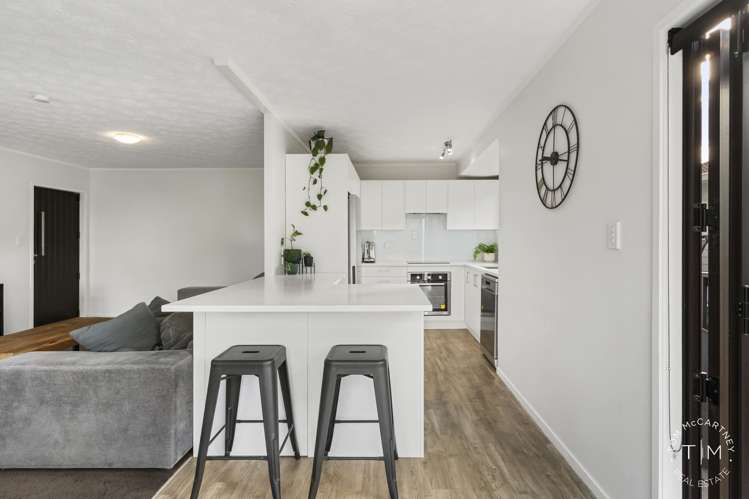 1/150 Bradbury Road Botany Downs_6