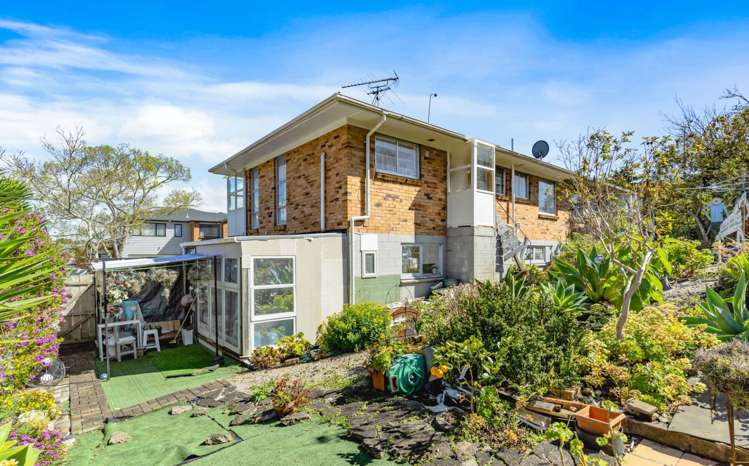 2/2B Yeoman Place Howick_16