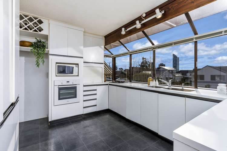 2/21 Rewiti Avenue Takapuna_7