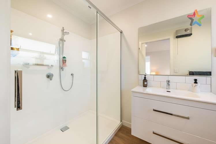 5 Tarata Lane Avalon_11