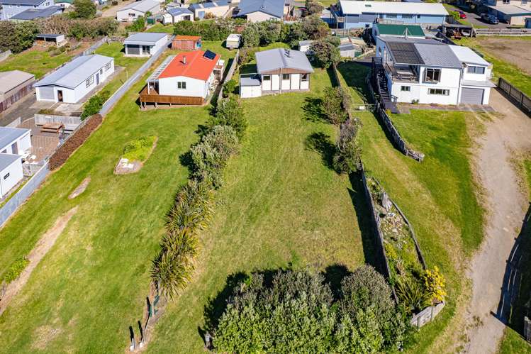 11 Pingao Place Waiinu Beach_18