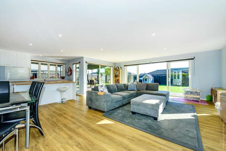 74 Oaks Drive Lincoln_7